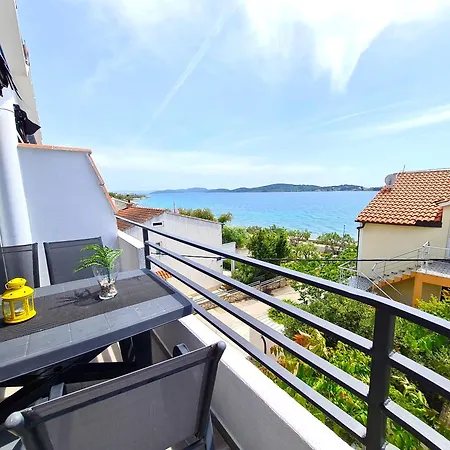 Lagom-vodice * Vodice