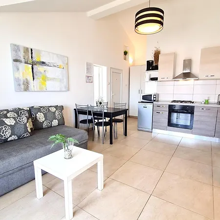 Lagom-vodice Apartament *