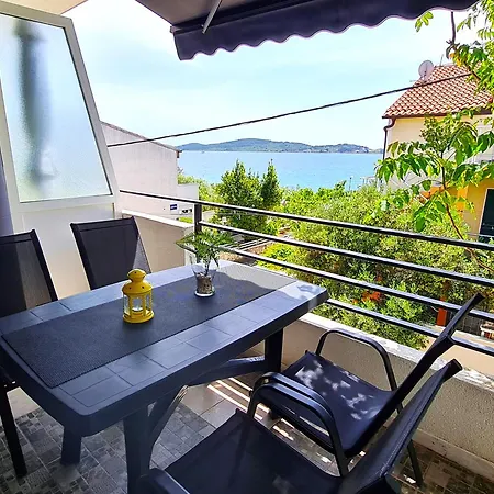 Lagom-vodice * Vodice